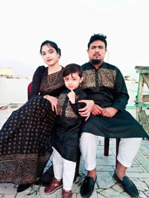 প্রিমিয়াম ব্লক প্রিন্টেড ধুপিয়ান সিল্ক শাড়ি এবং ধুপিয়ান কটন পাঞ্জাবি BK-21