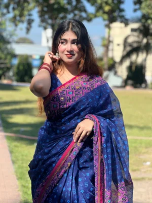 প্রিমিয়াম সুতি এম্বয়ডারী এবং সুতার কাজ করা সাথে ম্যাচিং ব্লাউস পিস EMS-7